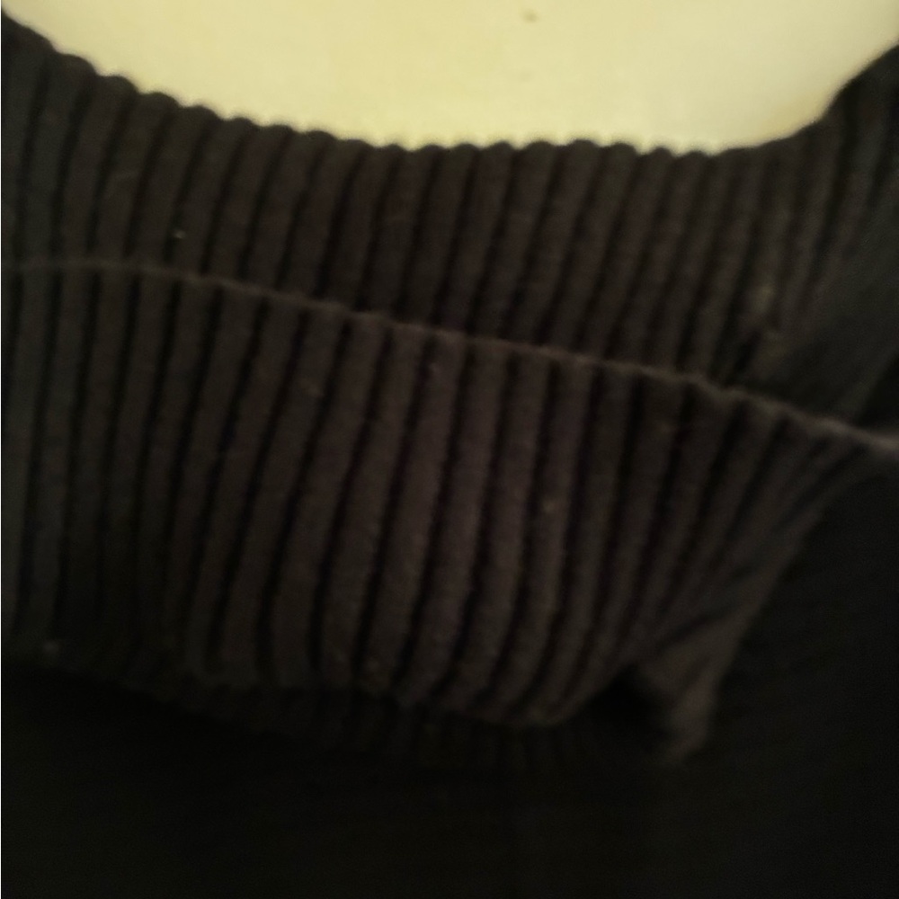 Bequer Black Knit Sweater